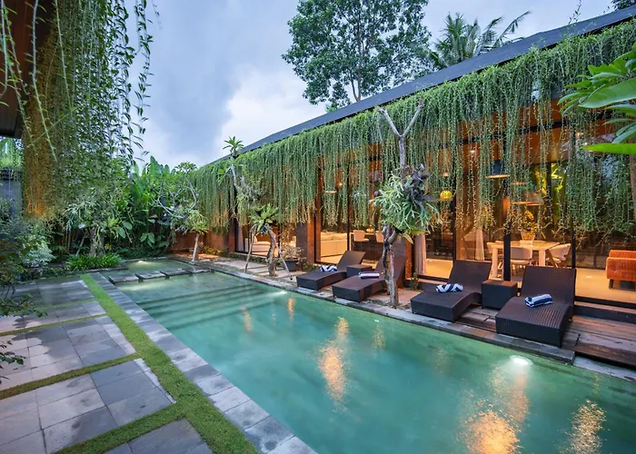 Отель Kelapa Luxury
