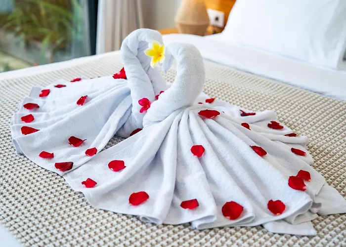 فندق Kelapa Luxury 4*